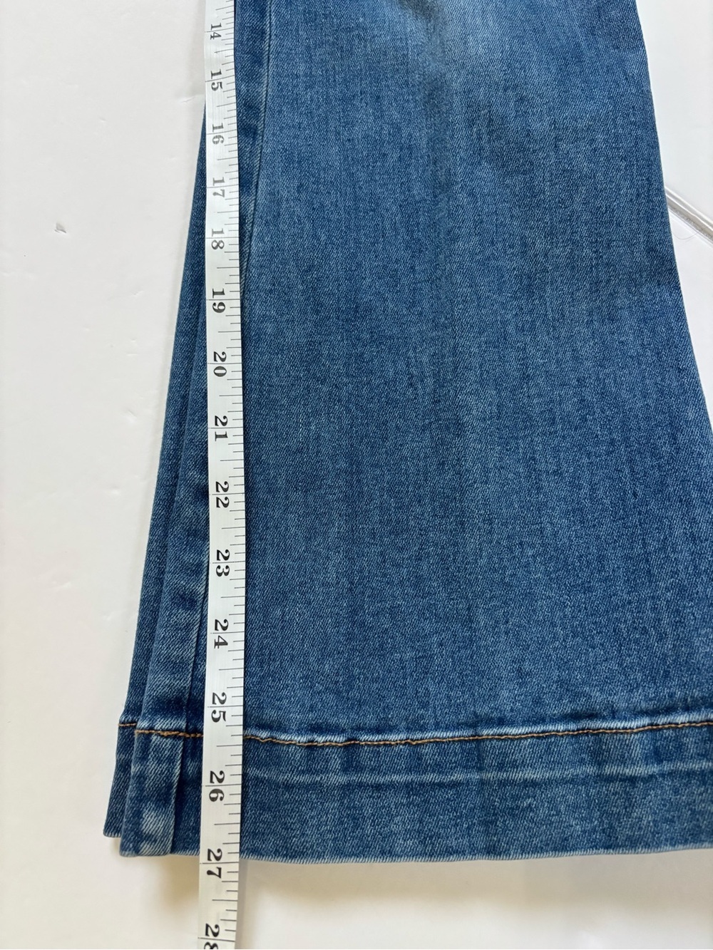 Veronica Beard Carson High Rise Ankle Flare Jeans Medium Wash Size 27 - Picture 10 of 10